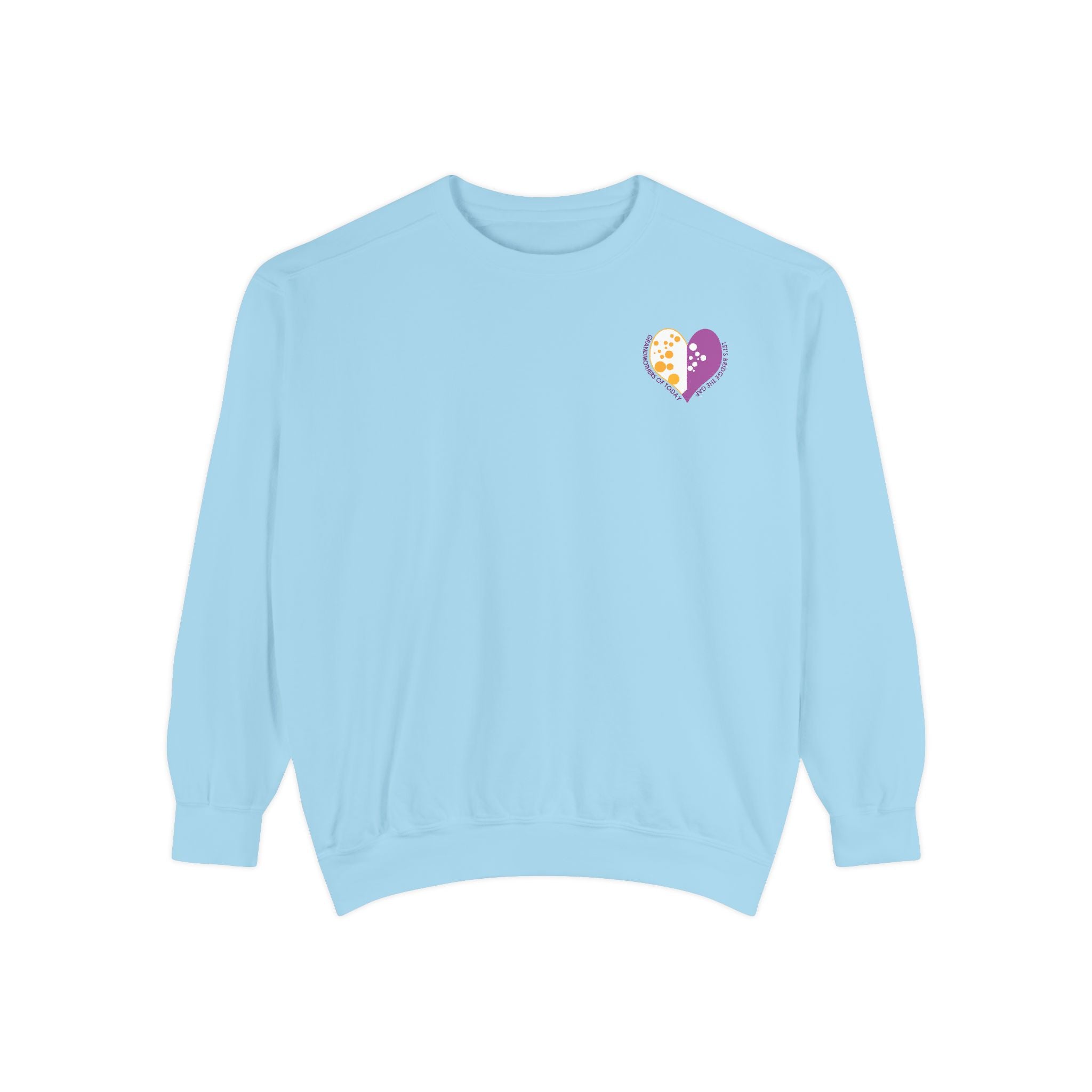 Heart Sweatshirt for Grandma – Minimal Gift for Modern Grandma